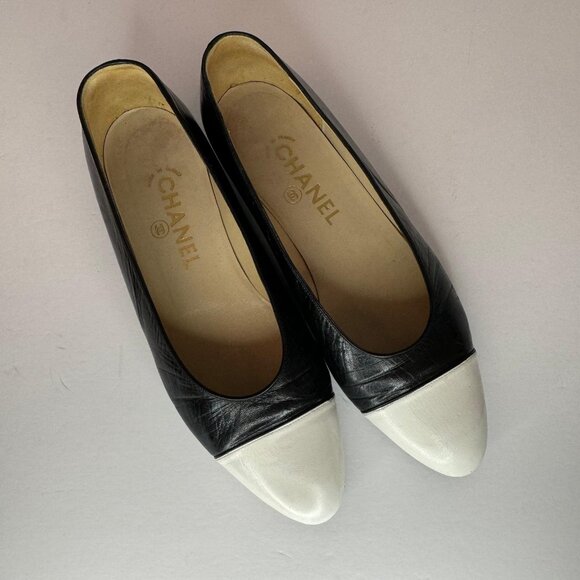 Chanel Mary Janes Ballet Flat - Picture 1 of 16